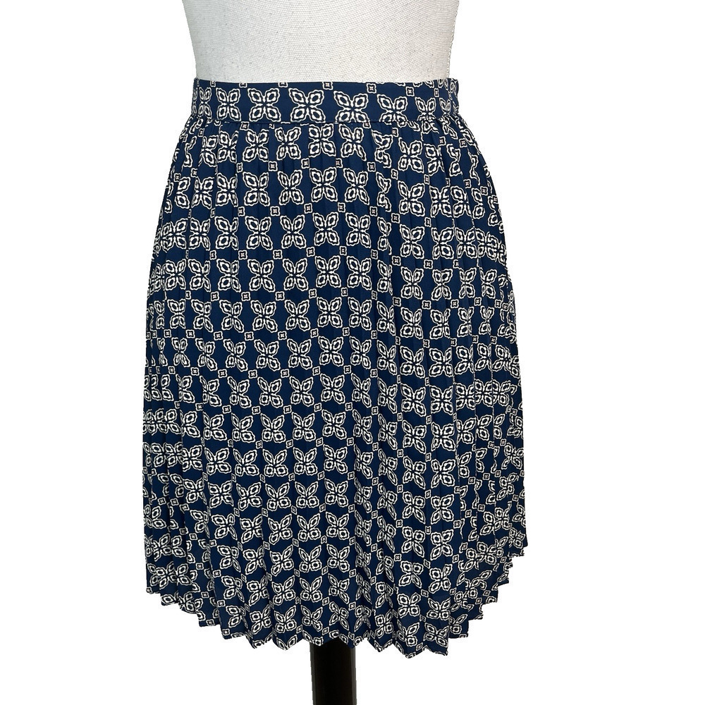 J Crew Skirt size 8 Navy Blue Floral Pleated Sheer Above Knee Boho Casual School